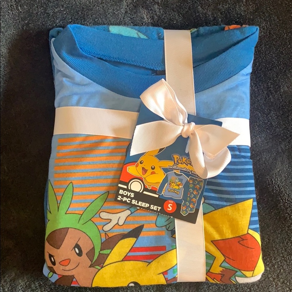 Brand new with tags boys Pokémon pajama set